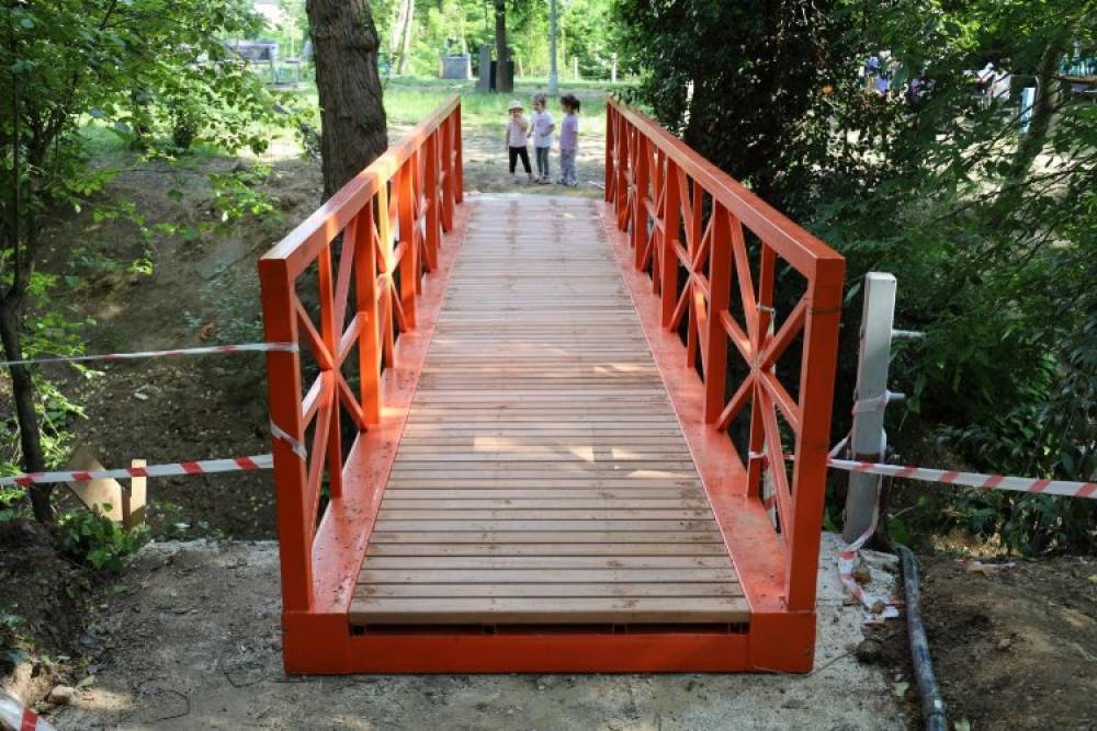 İzmit'in &uuml;rettiği k&ouml;pr&uuml; Mesire Alanı&rsquo;na yerleştirdi