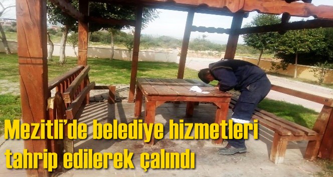 Mezitli&rsquo;de belediye hizmetleri tahrip edilerek &ccedil;alındı