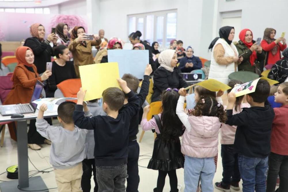Kocaeli'de annelerin g&ouml;nl&uuml;ne dokunan program