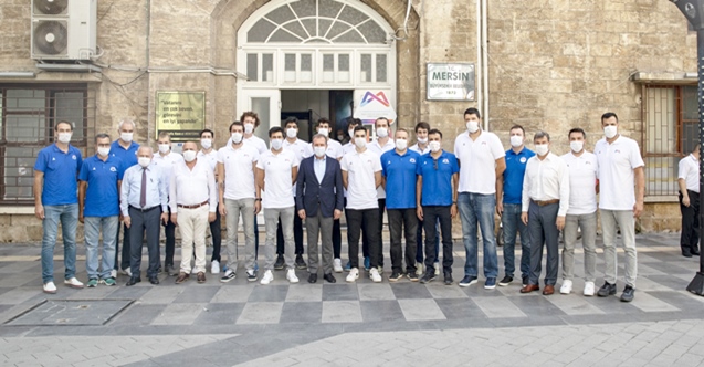 Gen&ccedil; Basketbolculardan Başkan Se&ccedil;er&rsquo;e Ziyaret