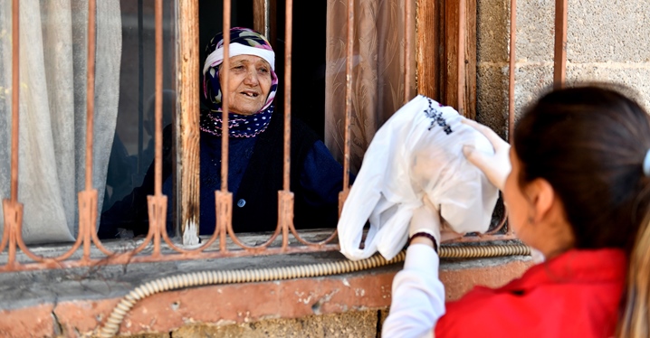 B&uuml;y&uuml;kşehir Aşhanesi&rsquo;nden 4 Milyon Paket Yemek &Ccedil;ıktı