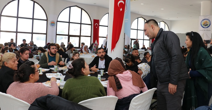Toroslar&rsquo;da, Depremzede Vatandaşlar İ&ccedil;in Dayanışmanın En G&uuml;zel &Ouml;rneği