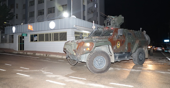 Mersin'de PKK/KCK operasyonu: 11 g&ouml;zaltı kararı