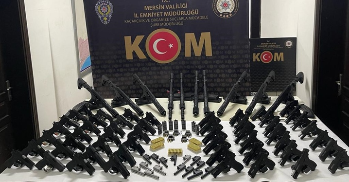 Mersin Polisinden Silah T&uuml;ccarlarına Operasyon