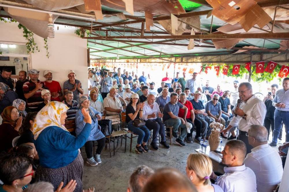 Başkan Se&ccedil;er mahalle mahalle bayramlaşıyor