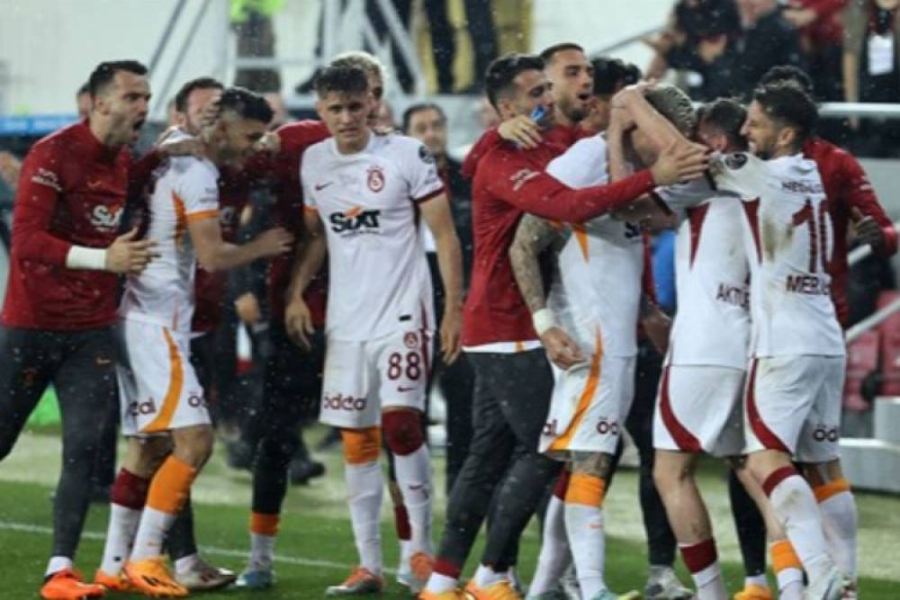 S&uuml;per Lig şampiyonu Galatasaray oldu