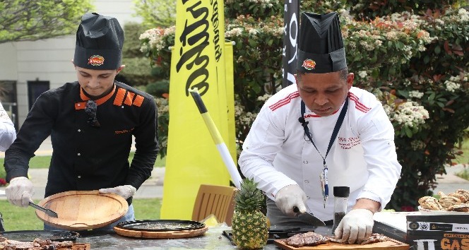 Toros &Uuml;niversitesi'nde renkli Gastronomi Şenliği