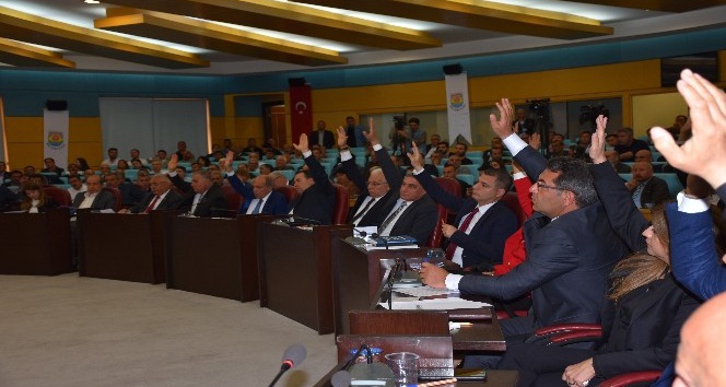 Başkan Bozdoğan ilk meclisi toplantısını yaptı