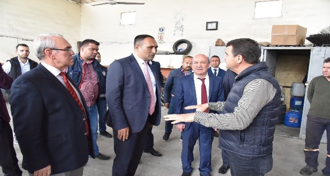 Başkan Yılmaz, belediye at&ouml;lyelerinde incelemelerde bulundu