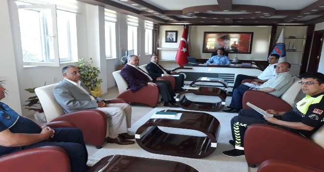 Bozyazı'da '&ouml;nce yaya uygulaması' toplantısı
