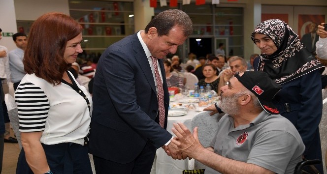 Başkan Se&ccedil;er, şehit aileleri ve gazilerle iftarda buluştu