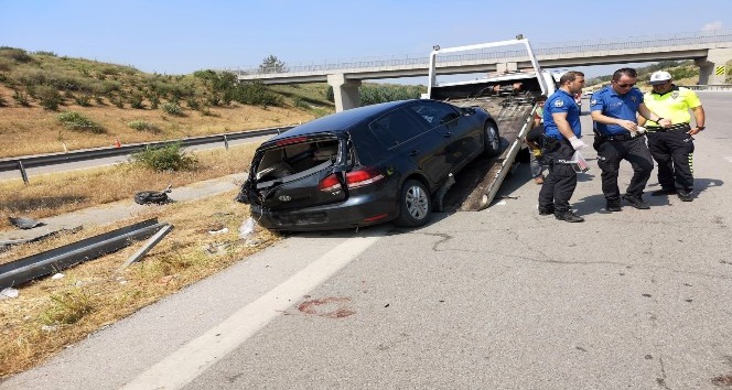 Mersin'de izinli askerler kaza yaptı: 2 &ouml;l&uuml;, 1 yaralı