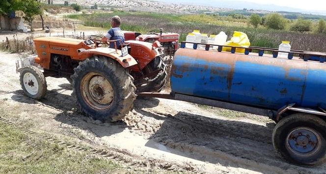 Mersin'de sel nedeniyle 9 mahalle susuz kaldı