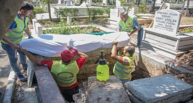 Mersin'de afet personeline defin eğitimi