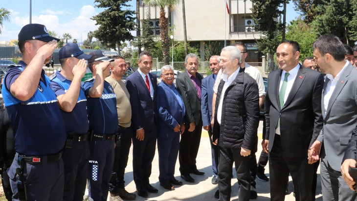 Başkan Yılmaz, Eski Bakan Zafer Çağlayan’ı Toroslar Belediyesinde Ağırladı