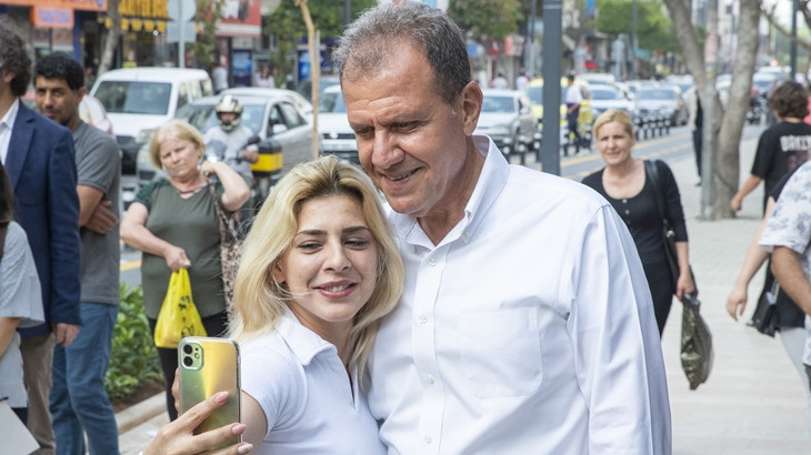 Mersin&rsquo;de İstiklal Caddesi &Ccedil;alışmaları İ&ccedil;in Esnaf Ve Vatandaştan Se&ccedil;er&rsquo;e Teşekk&uuml;r